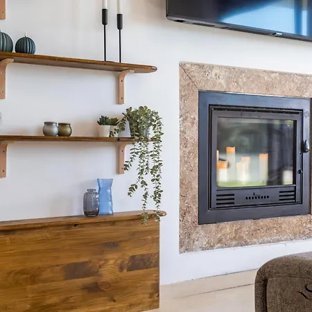 Luxury Townhouse With Rooftop Sauna & Jacuzzi בית נופש *