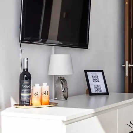 Σπίτι διακοπών Luxury Townhouse With Rooftop Sauna & Jacuzzi *