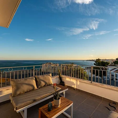 Luxury Townhouse With Rooftop Sauna & Jacuzzi * Fuengirola