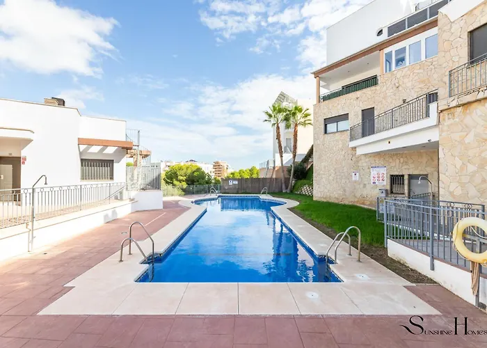 Luxury Townhouse With Rooftop Sauna & Jacuzzi Vakantiehuis Fuengirola