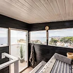 Luxury Townhouse With Rooftop Sauna & Jacuzzi Nyaraló
