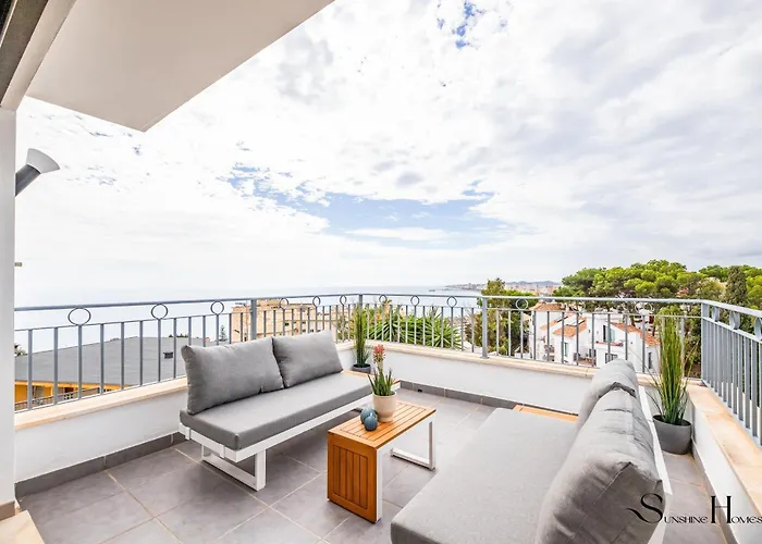 Casa vacanze Luxury Townhouse With Rooftop Sauna & Jacuzzi