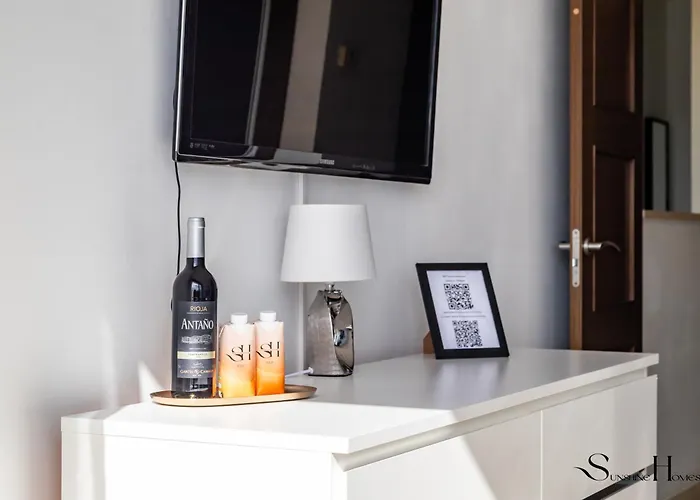 Casa vacanze Luxury Townhouse With Rooftop Sauna & Jacuzzi *