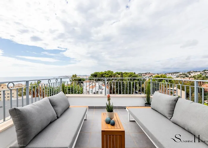 Luxury Townhouse With Rooftop Sauna & Jacuzzi Casa vacanze