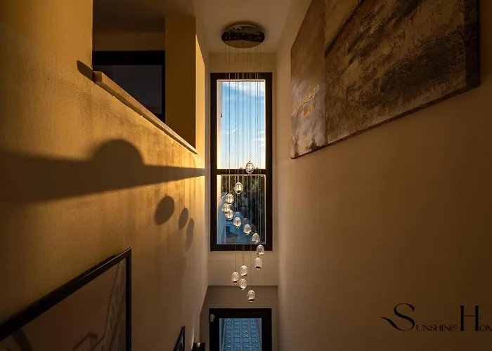 Casa vacanze Luxury Townhouse With Rooftop Sauna & Jacuzzi